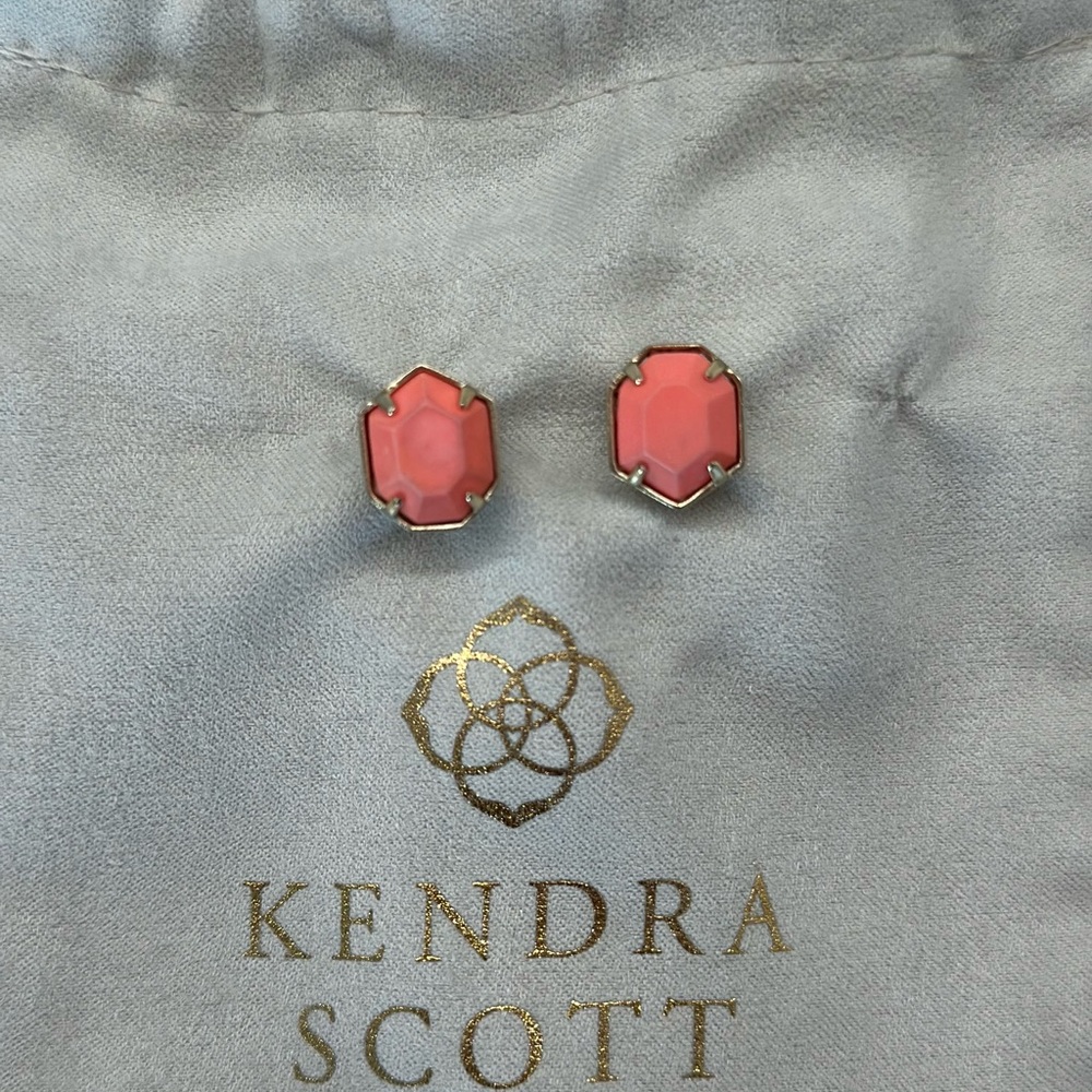 Kendra Scott Coral Earrings